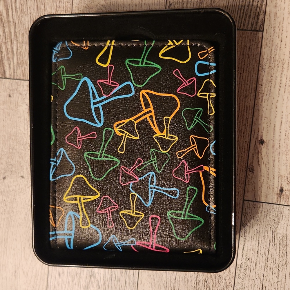 NWT ❗️ Buckle Down black with colorful neon mushrooms men's bifold wallet